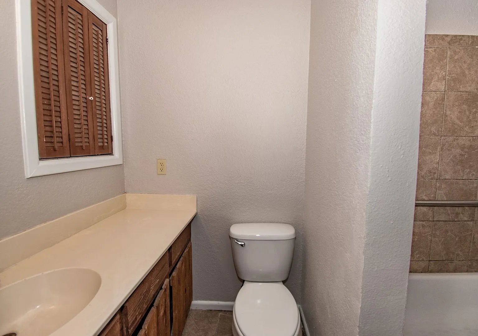 3400 Nashville- House — Photo 3