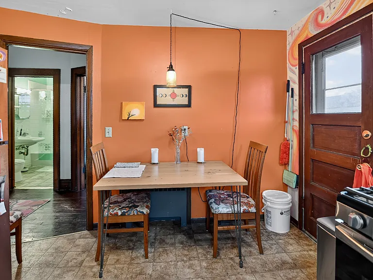 820 E Dayton St #2 — Photo 6