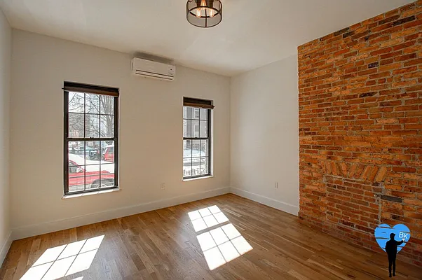 Rented by Next Door Realty NYC | media 8