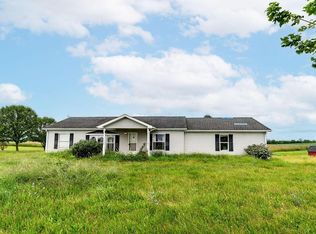 12345 State Route 38 NE, Bloomingburg, OH 43106