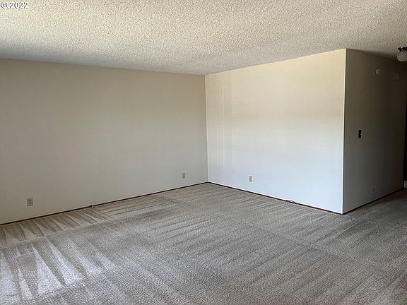 4th image of 2365 L St