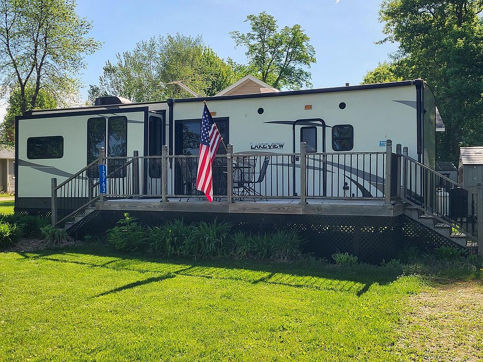 1st image of 12763 Dahlia Dr