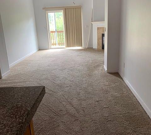 4th image of 475 SE 35th St Unit E26