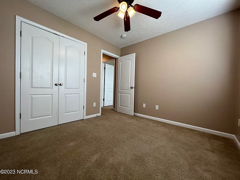 704 Radiant Dr — Photo 21