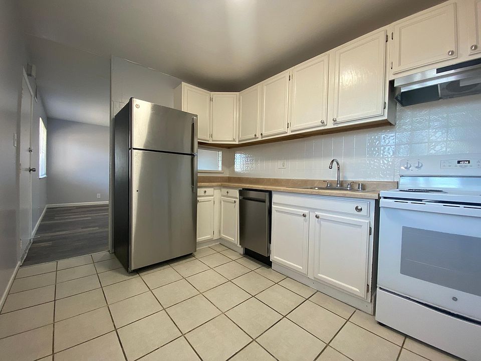 1st image of 1934 9th Ave APT L