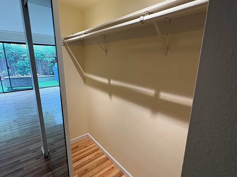 49 Mission Plaza Dr — Photo 15