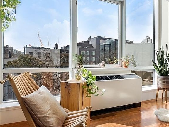 2nd image of 30 Bayard St APT 3F