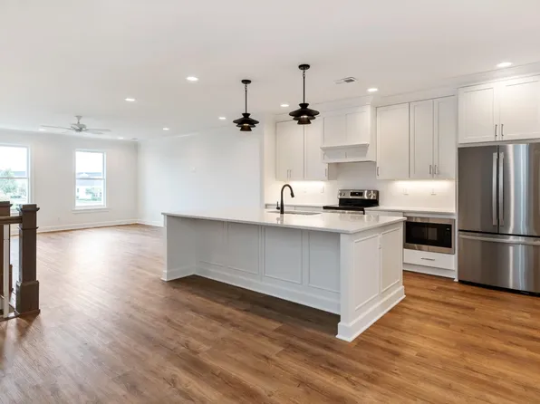 6314 Meeting St #202, Prospect, KY 40059