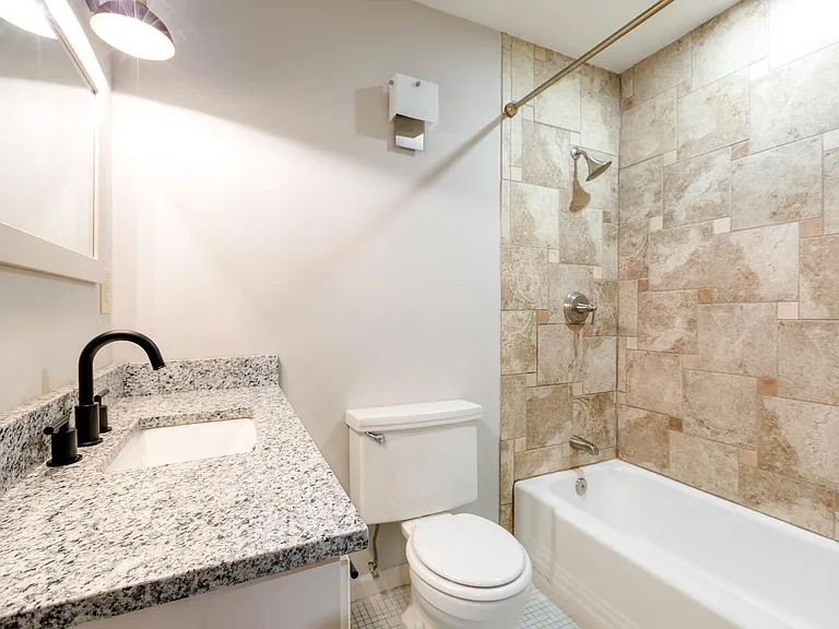 4612 N College Ave — Photo 18