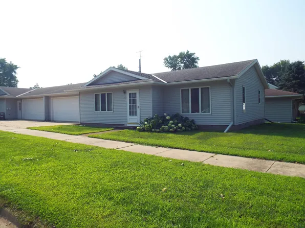 303 7th St, Ashton, IA 51249