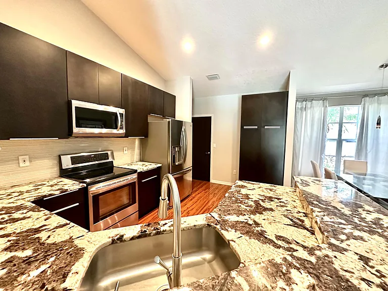 2227 Misty Ct — Photo 8