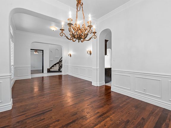 4th image of 4568 Kentucky Dr