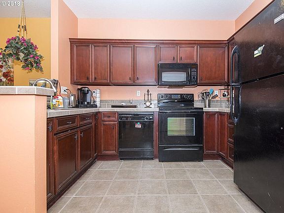 Kitchen with appliances