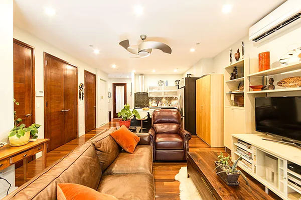 Rented by Alina Levina, LREB | media 27