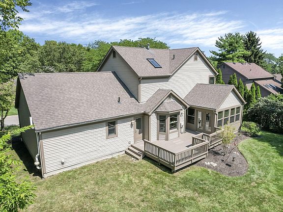 5th image of 5839 Rothesay Ct