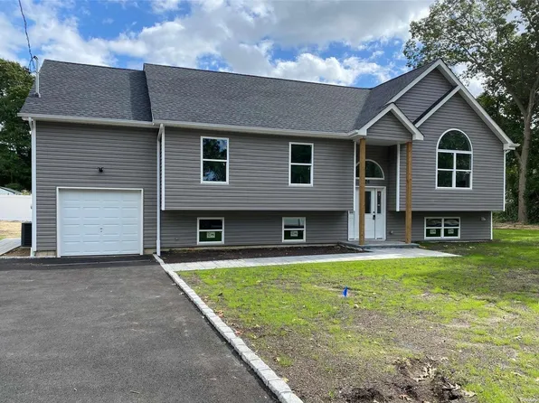 49 Carlin Drive, Mastic, NY 11950