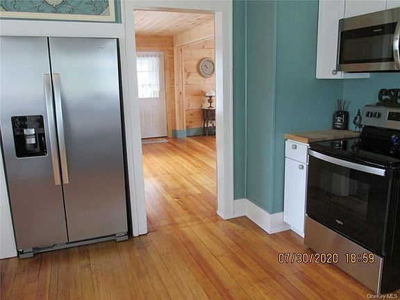 4th image of 12 Finneran Ln