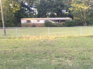 258 Mount Baldy Dr, Parkton, NC 28371