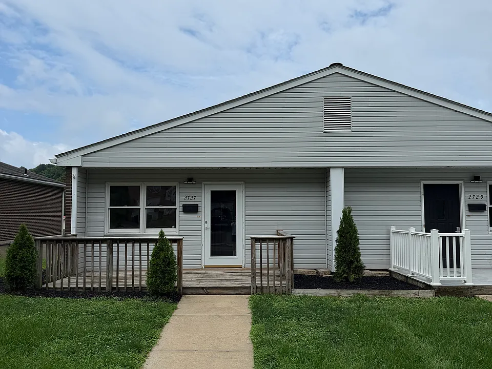 2727 Kingston Dr #2727