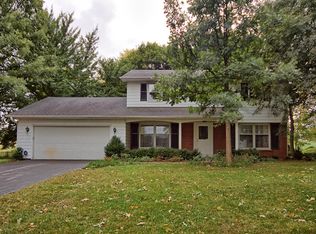 35W275 Crescent Dr, Dundee, IL 60118