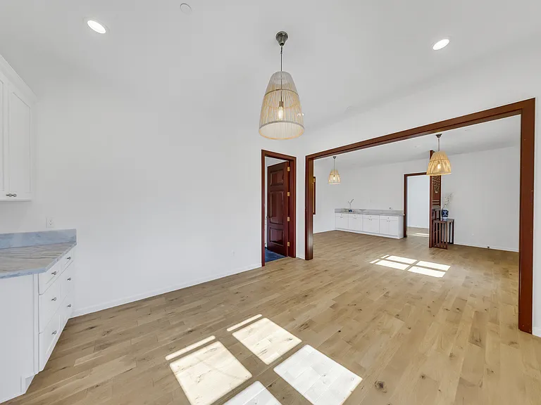 11 Deodar Ln #6 — Photo 33