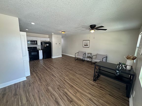 2nd image of 2176 Schumacher Ave #2176