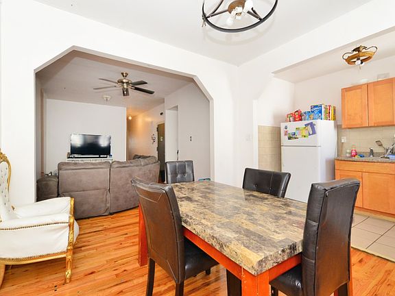 5th image of 159 Saratoga Ave #4