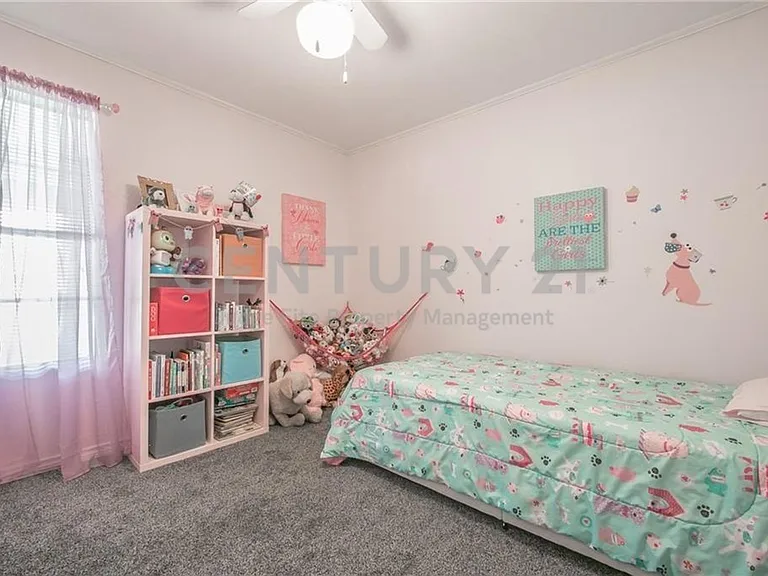 206 Renfro St — Photo 12