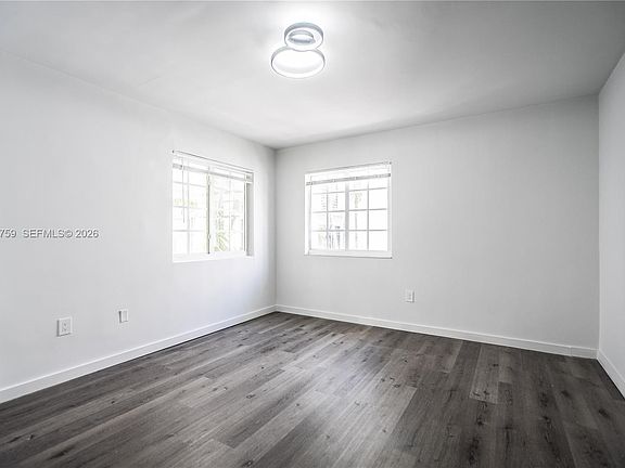 3rd image of 920 Pennsylvania Ave Unit 206
