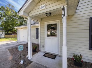 1707 Pheasant Ln, Hanahan, SC 29410