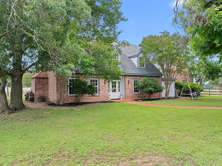 160 Vernons Ln — Photo 4