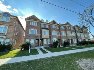 9884 McCowan Rd, Markham, ON L6C0M7