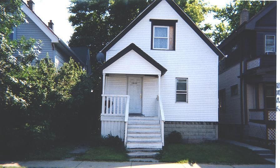 1st image of 1935 W Monroe STREET
