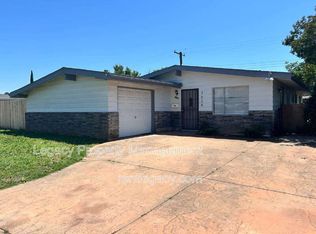 3624 Van Owen St, North Highlands, CA 95660