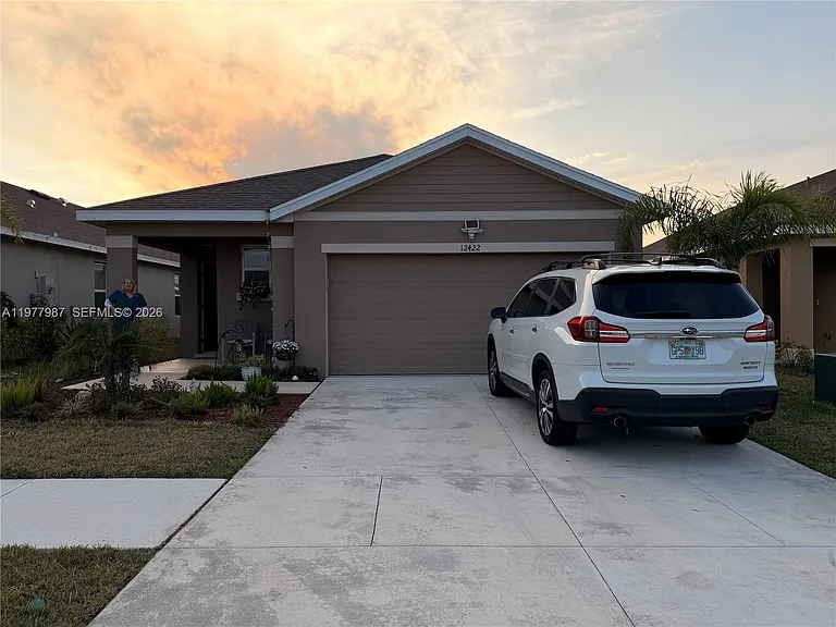 12422 SW Rimini Way — Photo 5