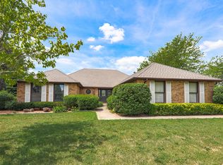 401 S Brookshore Dr, Shorewood, IL 60404