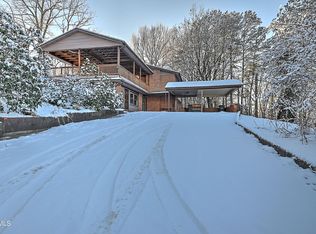 2372 Woodridge Ave, Kingsport, TN 37664