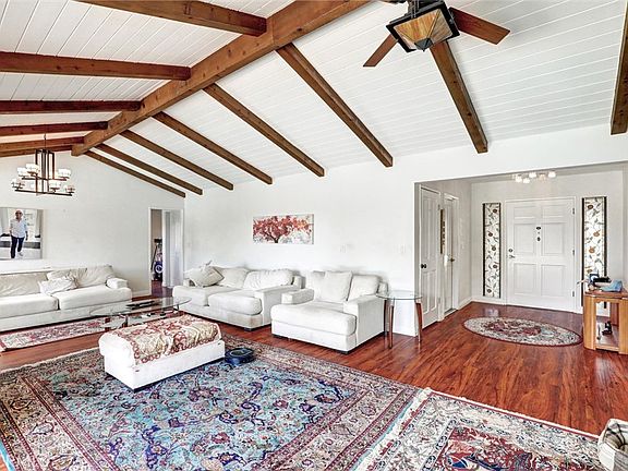 5th image of 5625 Via Junipero Serra