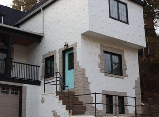 1742 Jersey Ridge Rd, Davenport, IA 52803