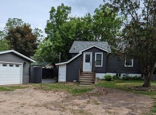 906 Scribner St, Spooner, WI 54801