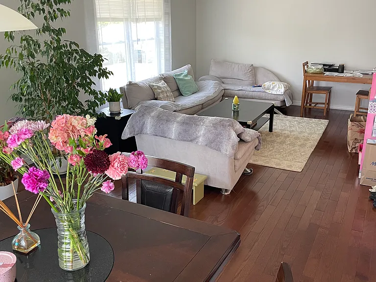 124 S 15th Ave — Photo 4