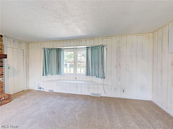 4th image of 35952 Lakomis Dr