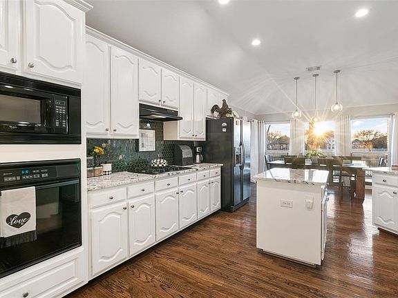 2nd image of 5395 Golfside Dr