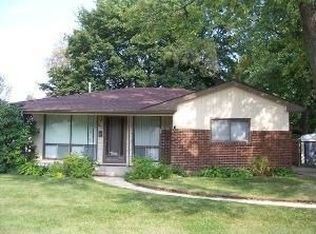 8425 19th Ave, Kenosha, WI 53143