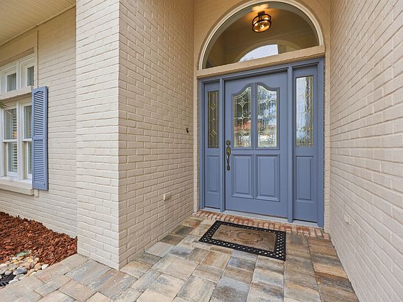 5th image of 365 Marsh Point Cir