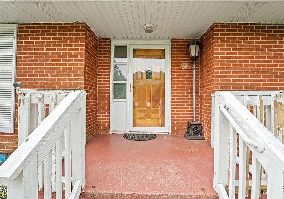 512 Smoky View Rd, Knoxville, TN 37920 | Zillow