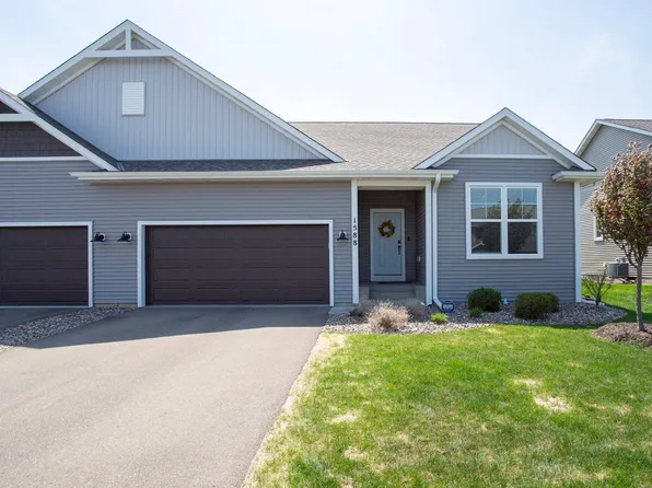 1588 Southpoint Dr, Hudson, WI 54016