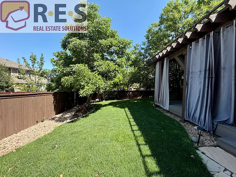 10761 Glengate Cir — Photo 30