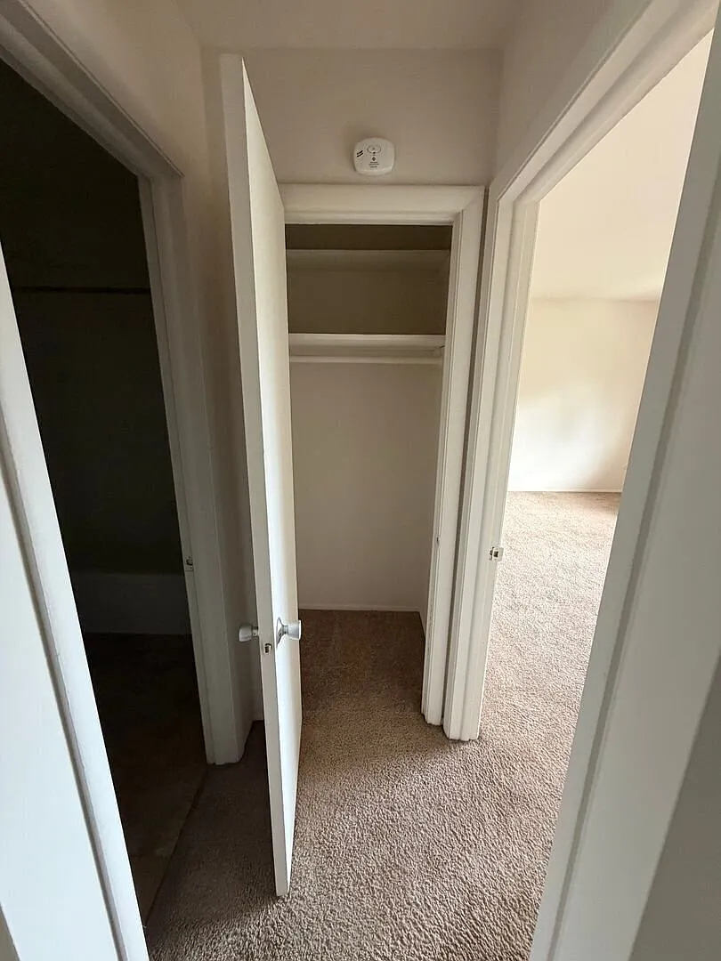 Charming 1-Bedroom, 1-Bathroom Apartment in Munster! — Photo 4
