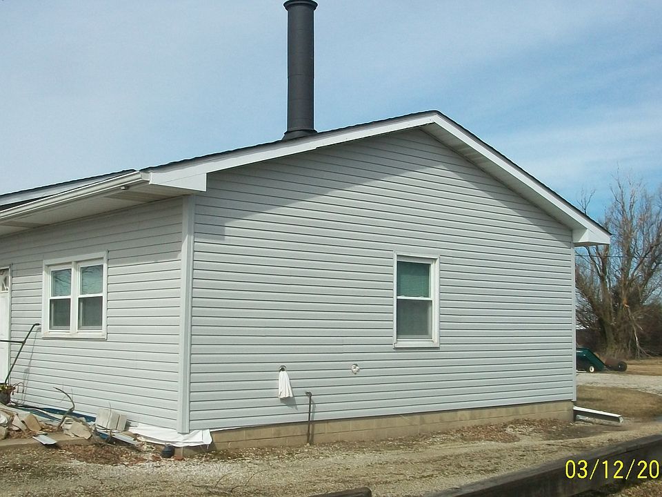 2nd image of 1892 E 1780 North Rd